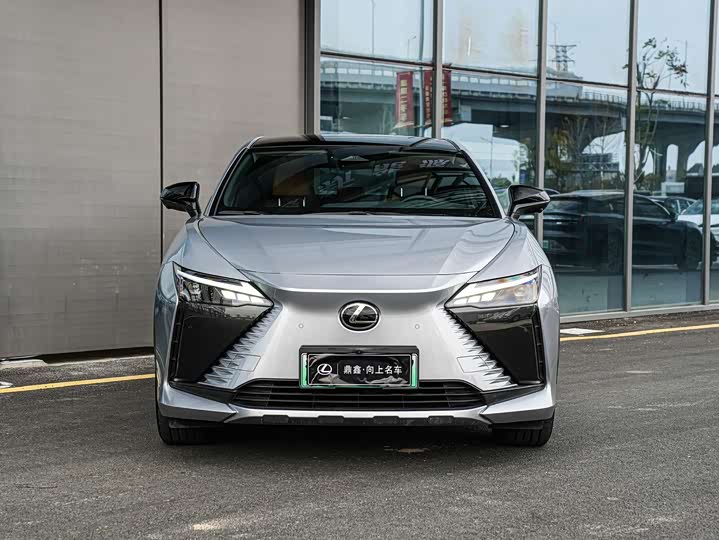 Фото 2 - Lexus RZ