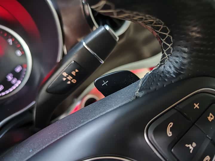 Фото 16 - Mercedes-Benz V-Class