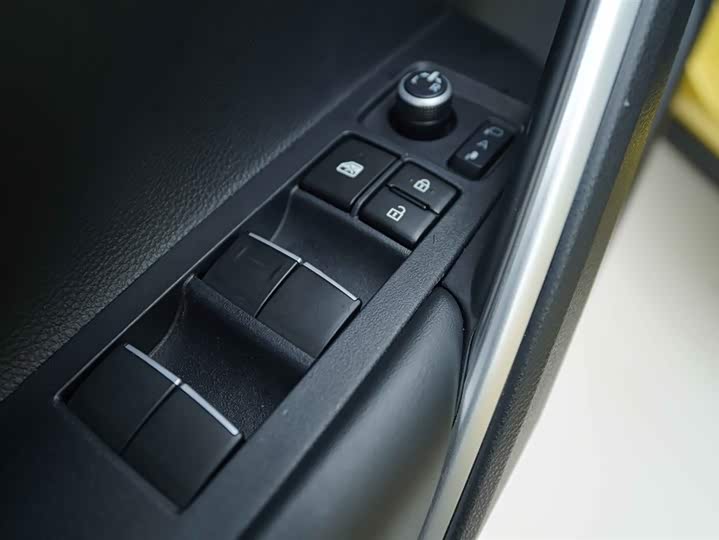 Фото 11 - Toyota Frontlander