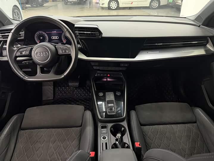 Фото 10 - Audi A3