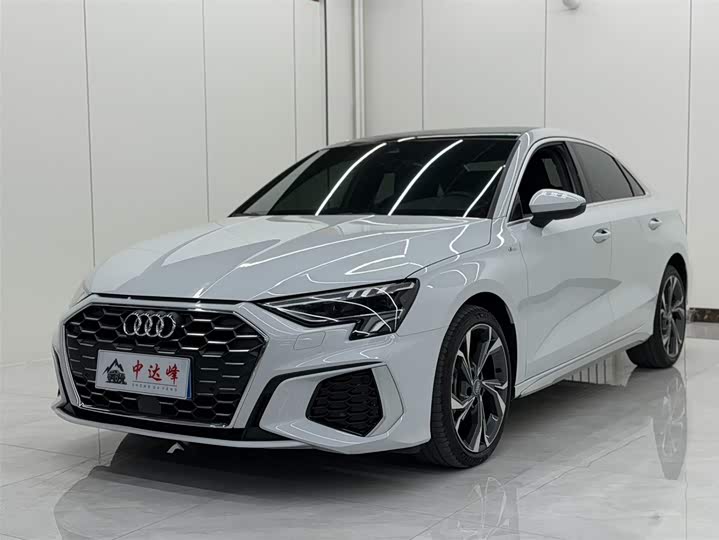 Фото 2 - Audi A3