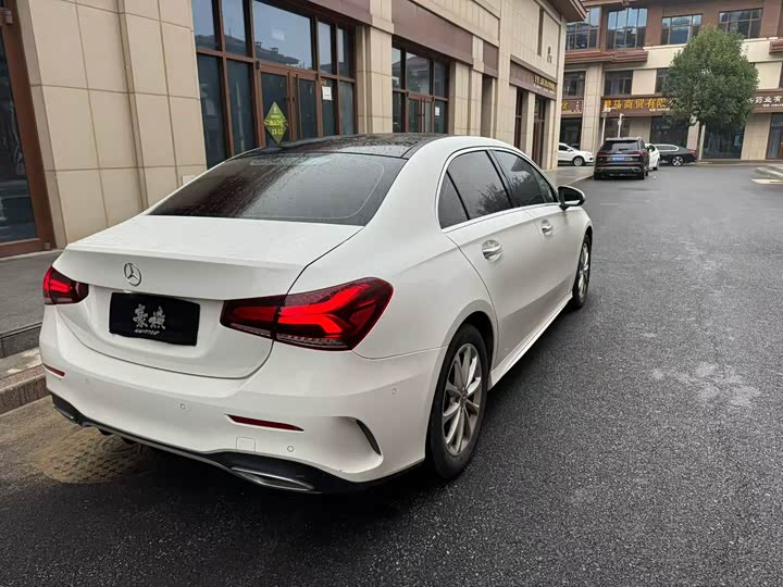 Фото 4 - Mercedes-Benz A-Class