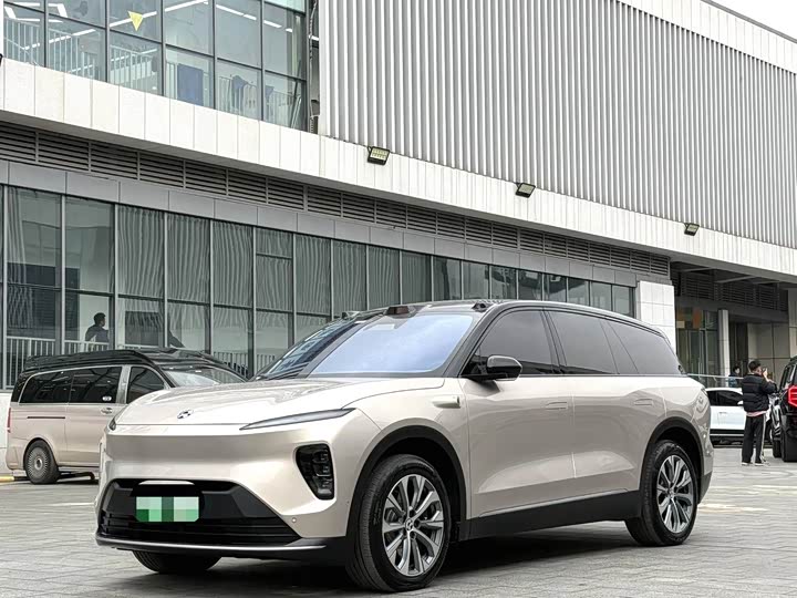 Фото 1 - Nio ES8