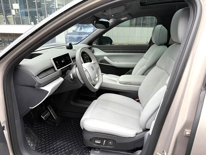 Фото 5 - Nio ES8