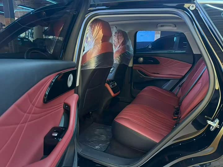 Фото 5 - Exeed RX