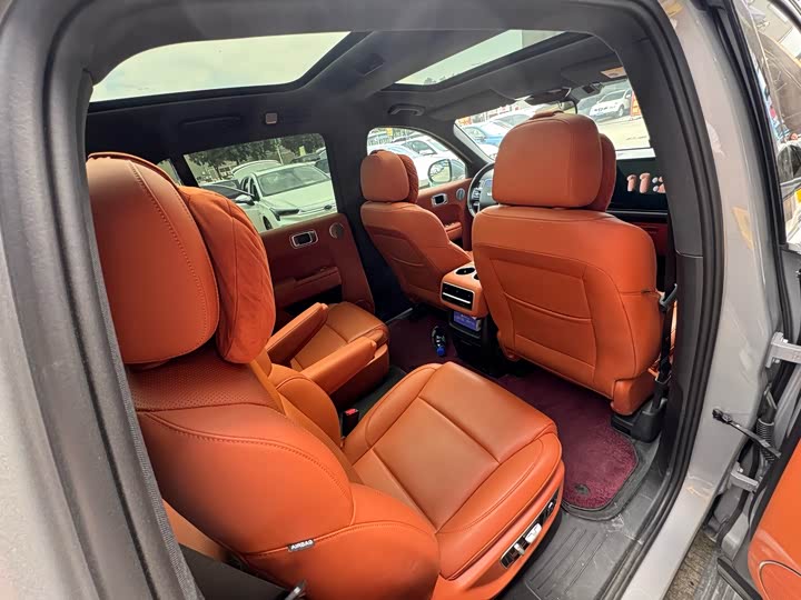 Фото 15 - LiXiang L8