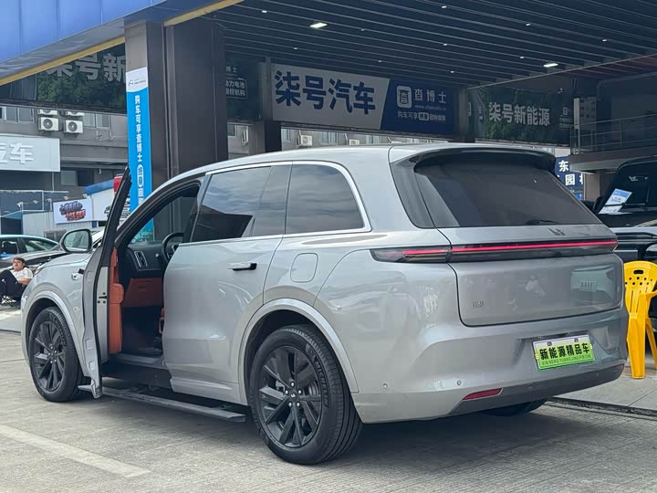 Фото 3 - LiXiang L8