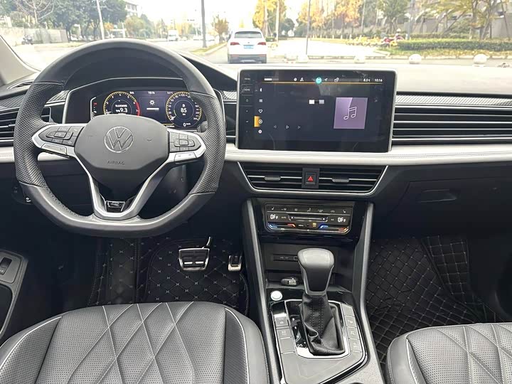 Фото 5 - Volkswagen Tiguan L Pro