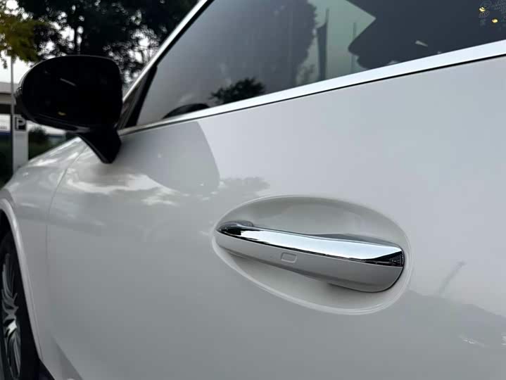 Фото 11 - Mercedes-Benz GLC-Class