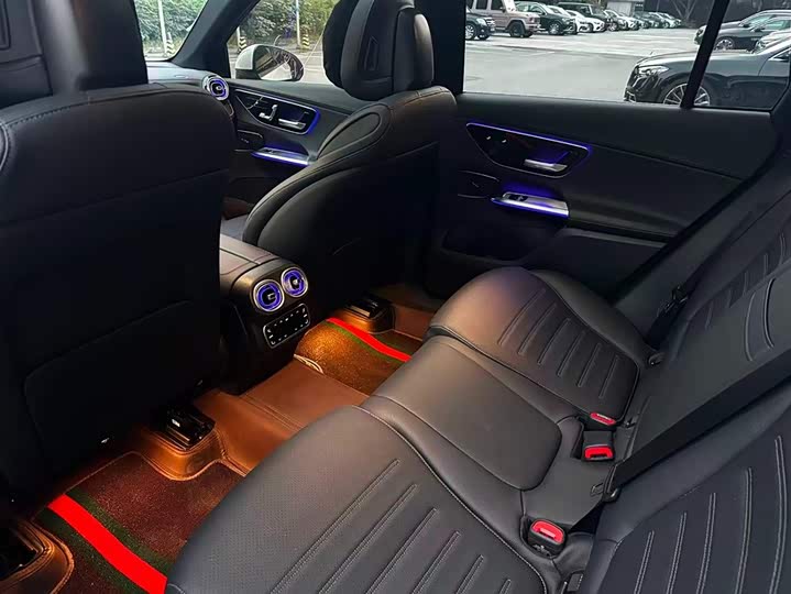 Фото 17 - Mercedes-Benz GLC-Class