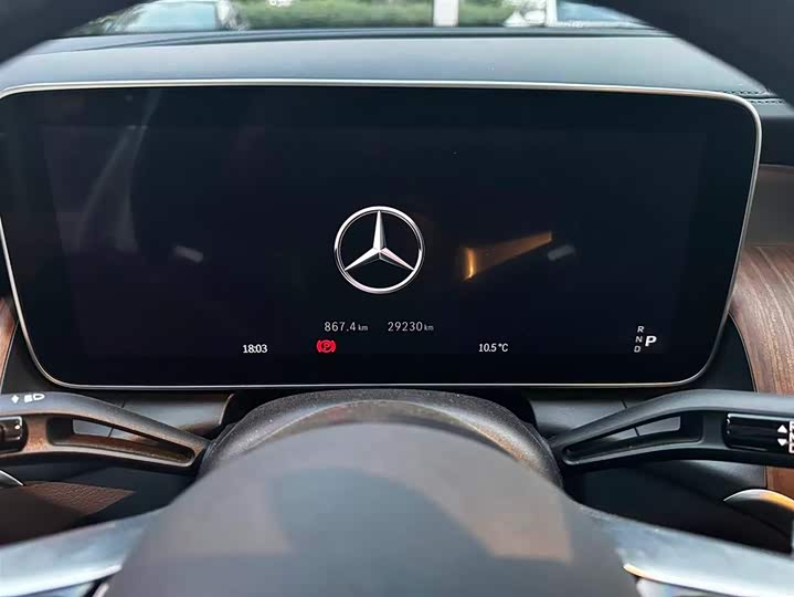 Фото 18 - Mercedes-Benz GLC-Class