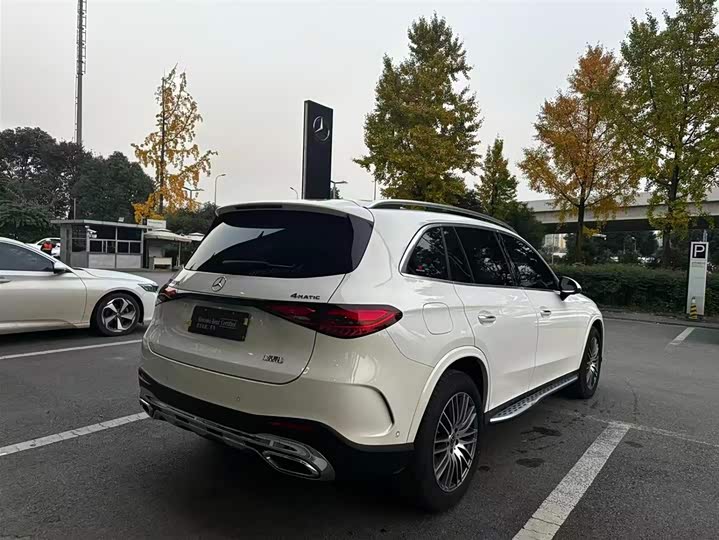 Фото 8 - Mercedes-Benz GLC-Class