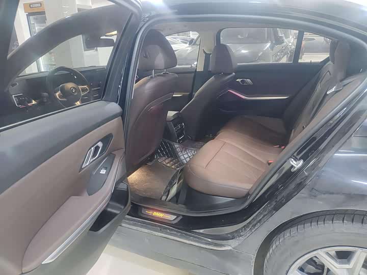 Фото 11 - BMW i3