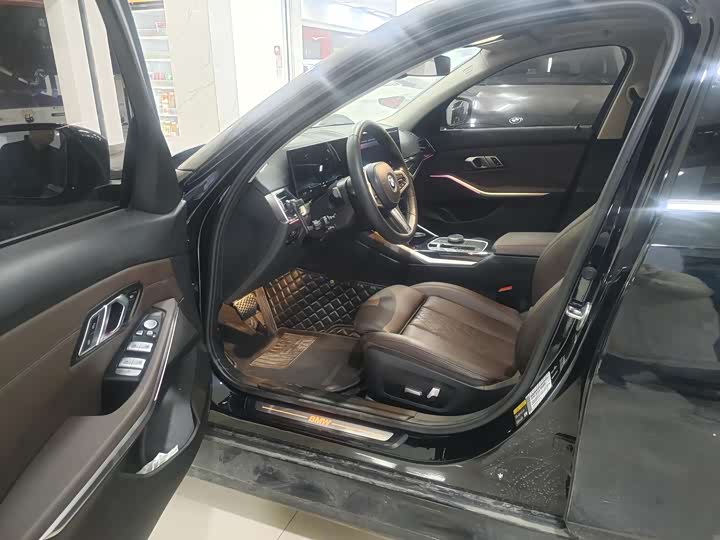 Фото 12 - BMW i3