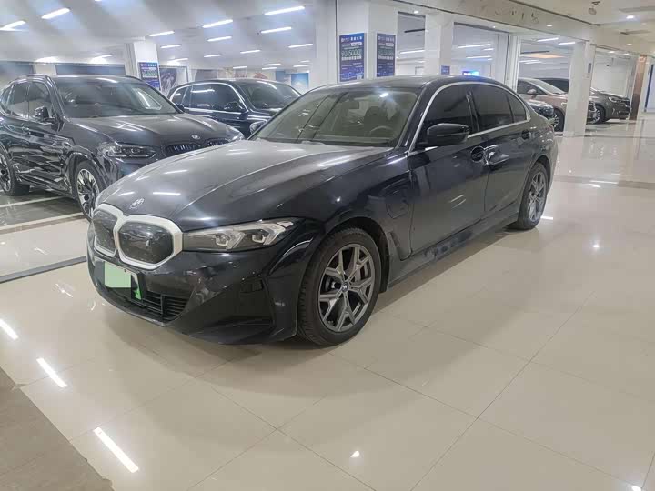 Фото 14 - BMW i3