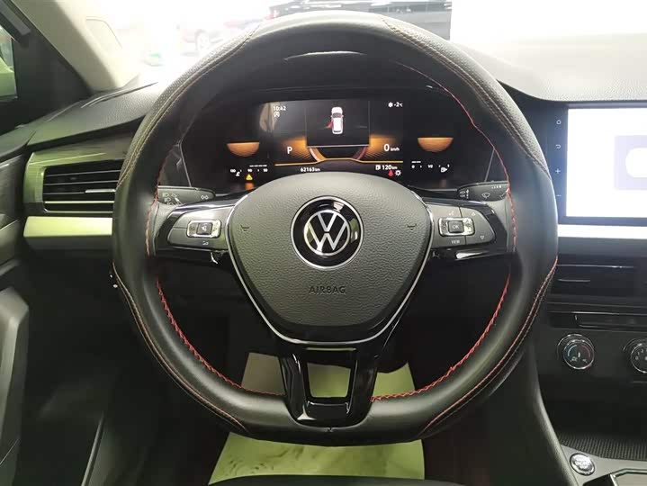 Фото 15 - Volkswagen Lavida