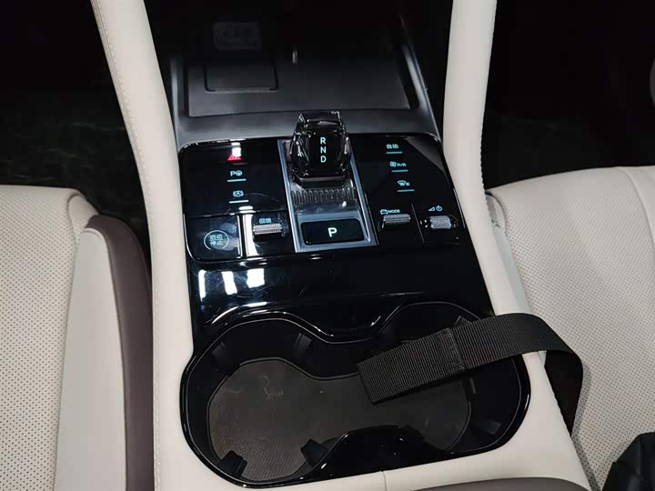 Фото 14 - BYD Song Plus Hybrid/EV