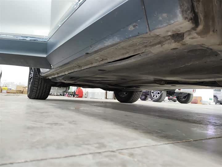 Фото 5 - Volkswagen Tiguan L Pro