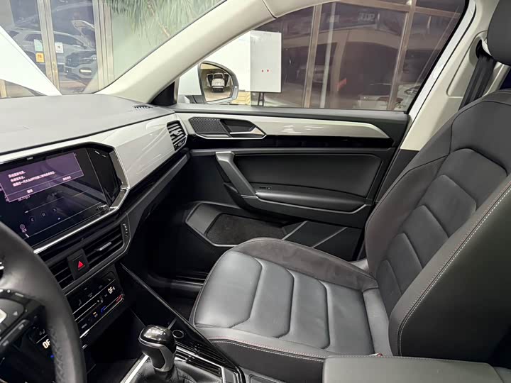 Фото 13 - Volkswagen Tayron