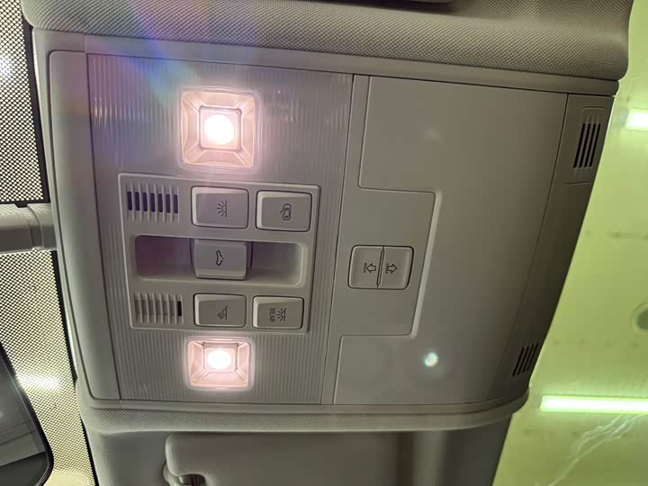 Фото 14 - Volkswagen Tayron