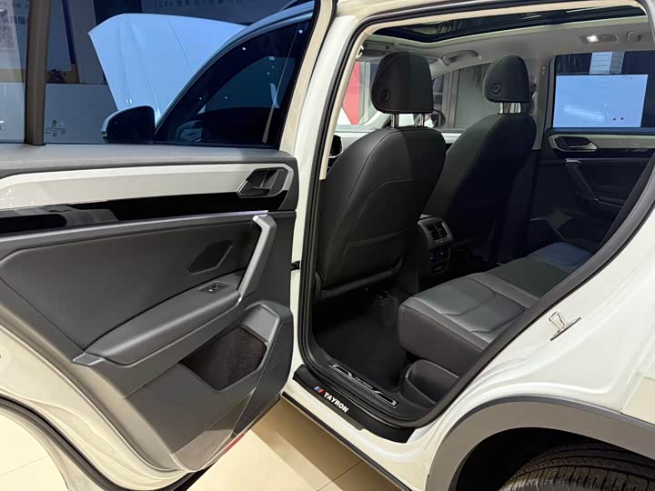 Фото 17 - Volkswagen Tayron