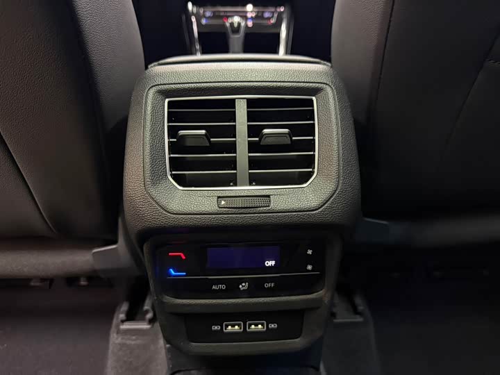 Фото 19 - Volkswagen Tayron