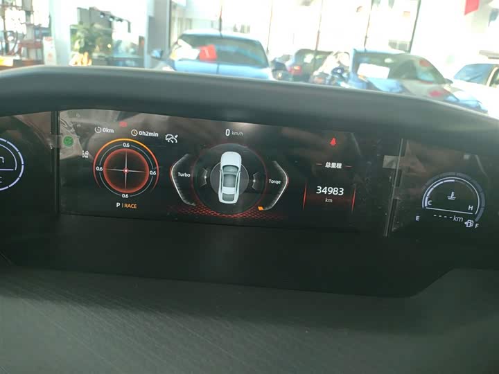 Фото 12 - Changan UNI-V