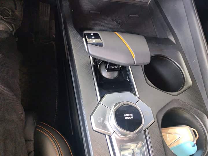 Фото 14 - Changan UNI-V