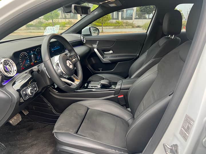 Фото 6 - Mercedes-Benz A-Class