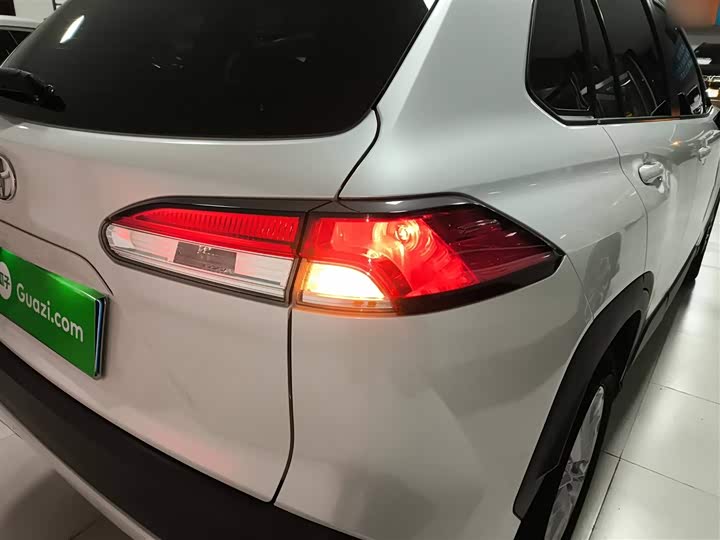 Фото 8 - Toyota Corolla Cross