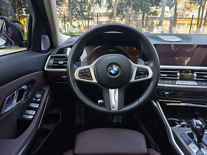 Фото 13 - BMW 3 Series