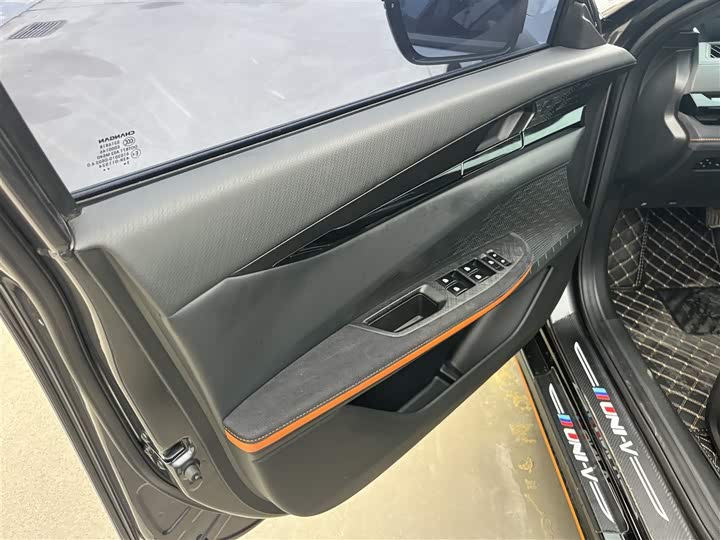 Фото 13 - Changan UNI-V