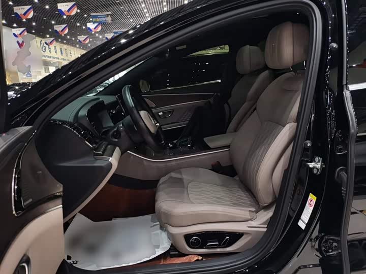 Фото 15 - BYD Han