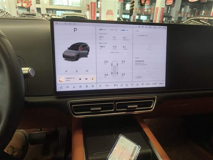 Фото 13 - LiXiang L7