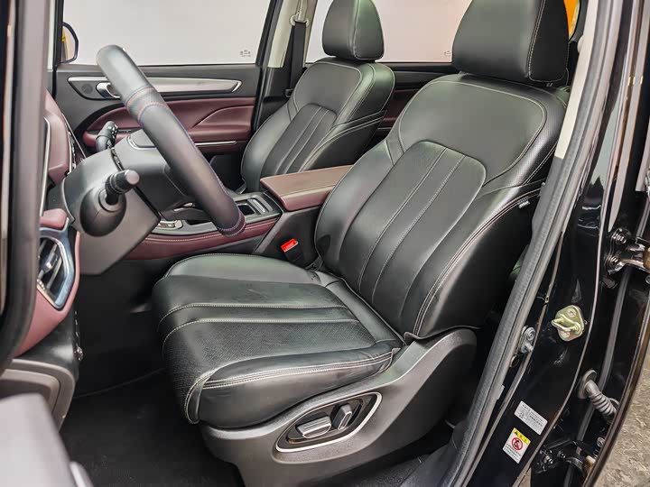 Фото 15 - GAC Trumpchi M6