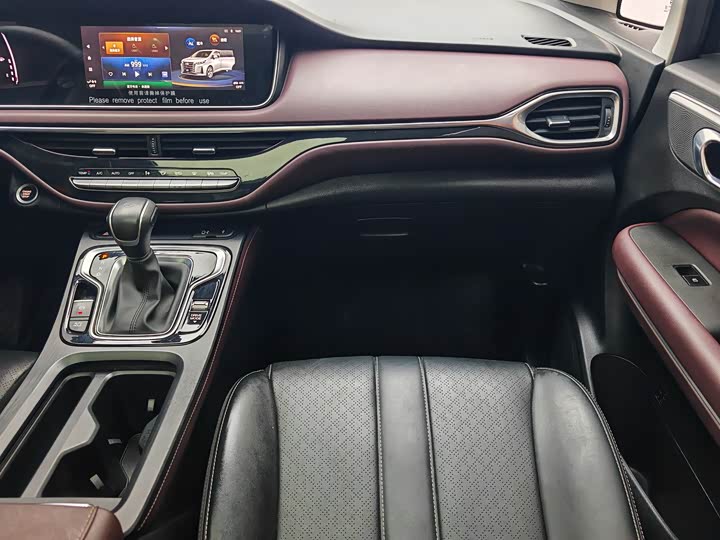 Фото 18 - GAC Trumpchi M6