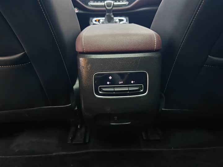 Фото 20 - GAC Trumpchi M6