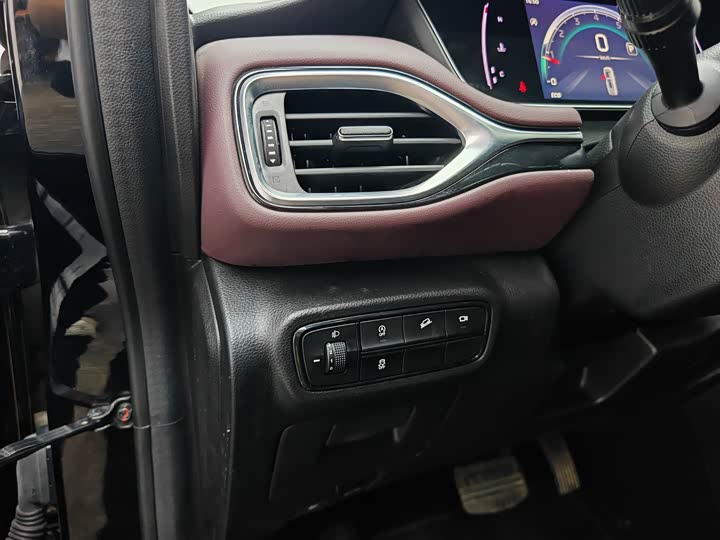 Фото 25 - GAC Trumpchi M6
