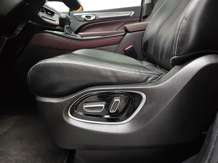 Фото 26 - GAC Trumpchi M6