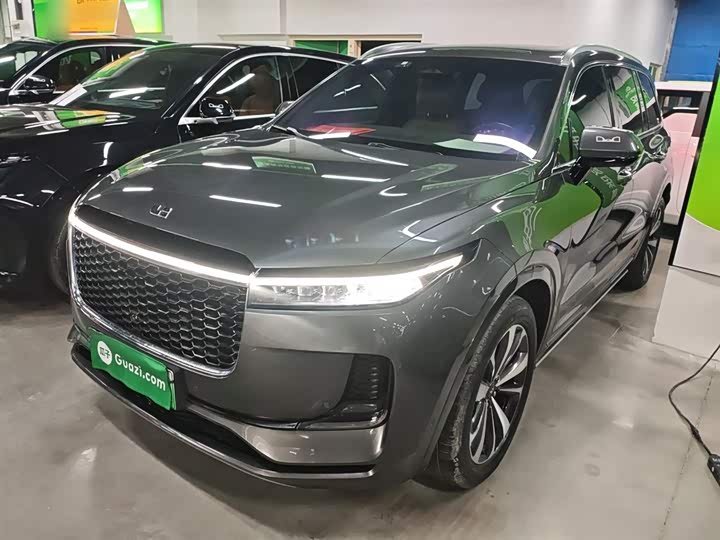 Фото 2 - LiXiang One