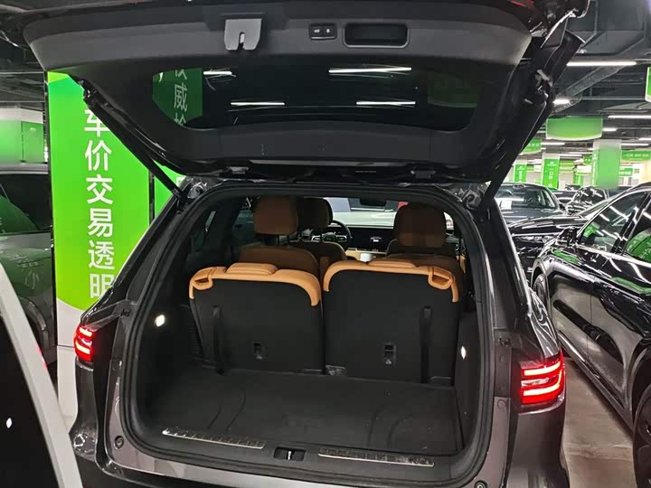 Фото 9 - LiXiang One