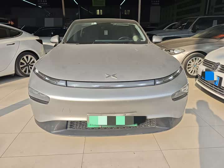 Фото 2 - XPeng P7