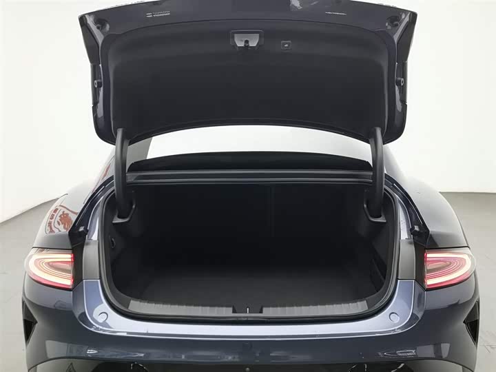 Фото 16 - Xiaomi SU7