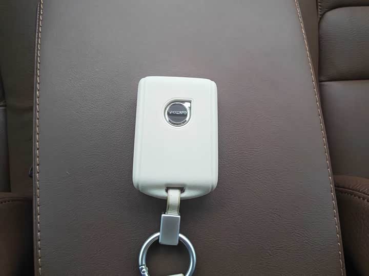 Фото 16 - Volvo S90 Hybrid