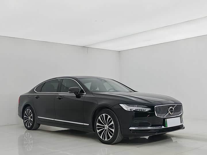 Фото 3 - Volvo S90 Hybrid