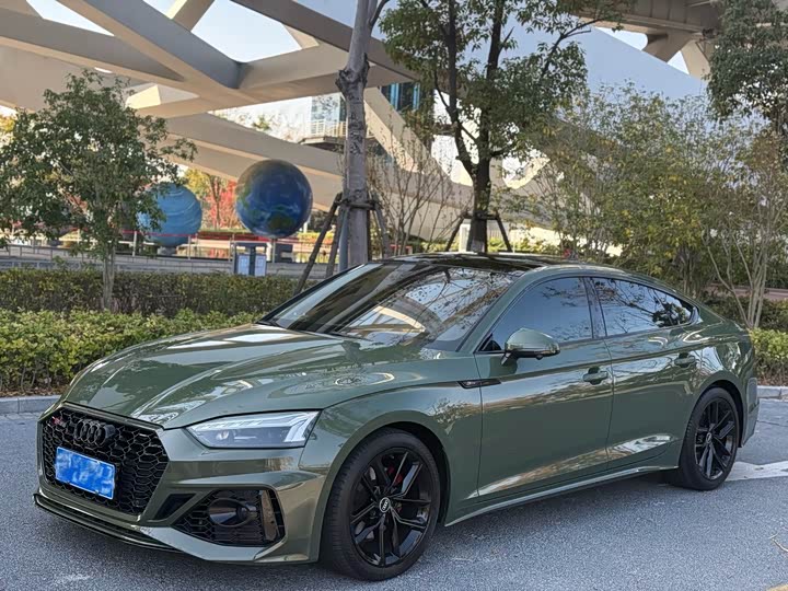 Фото 1 - Audi A5