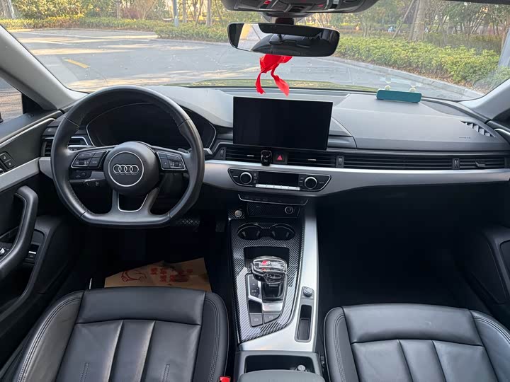 Фото 10 - Audi A5