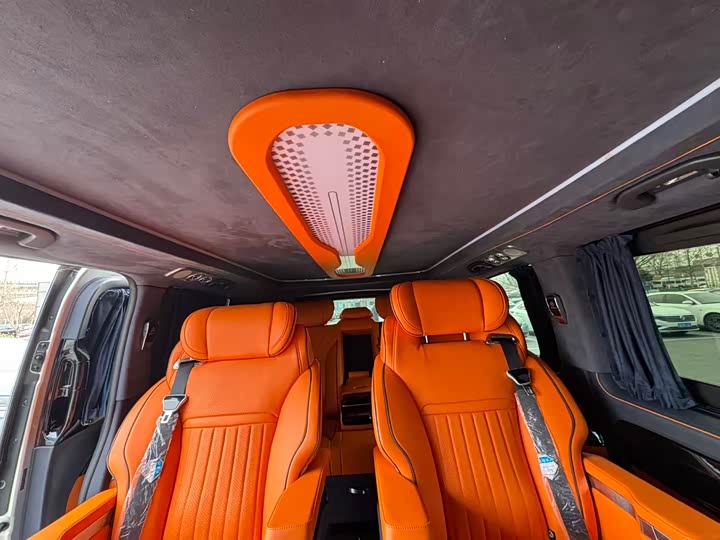 Фото 9 - Mercedes-Benz Vito