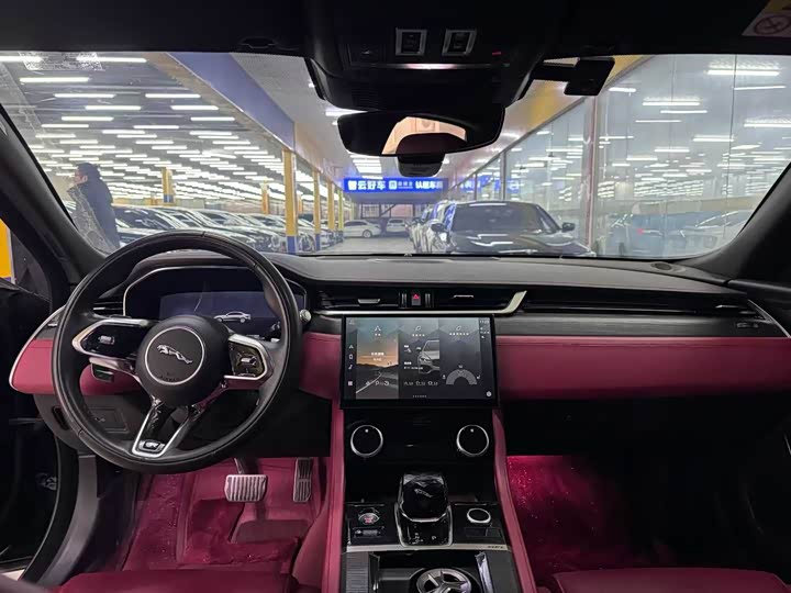 Фото 6 - Jaguar XF L