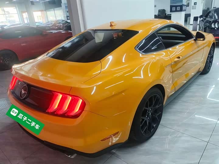 Фото 7 - Ford Mustang